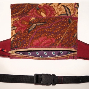 Barna, bordó, virágos, batikolt, fesztivál design övtáska, egyedi cipzáros övtáska indonéz batikolt pamutvászonból - táska & tok - övtáska - Meska.hu