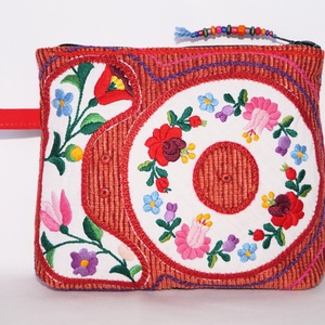 Kézzel hímzett neszesszer, színes kalocsai virágos kozmetikai táska, cipzáros neszesszer, tartóka - táska & tok - neszesszer - Meska.hu