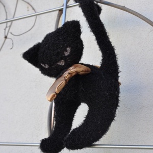 Blackie a fekete szárnyas plüss cica -  - Meska.hu