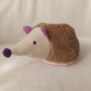 Rózsaszín hasú meggymagos babzsák süni (Beanbag hedgehog) - játék & sport - plüssállat & játékfigura - süni - Meska.hu