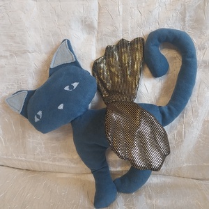 Kék-arany szárnyas cica - Meska.hu