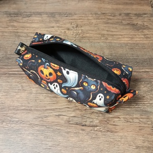 Halloween mintás tolltartó, vízálló - otthon & életmód - papír, írószer - tolltartó & ceruzatekercs - Meska.hu