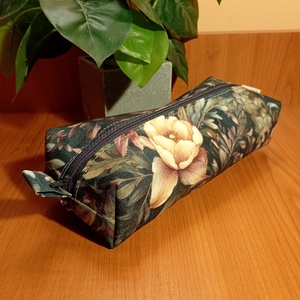 Virágmintás tolltartó, Otthon & Életmód, Papír, írószer, Tolltartó & Ceruzatekercs, Varrás, MESKA