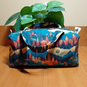 Erdők-hegyek mintás füles neszeszer - táska & tok - neszesszer - Meska.hu