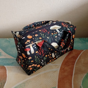 Gombamintás füles neszeszer - Meska.hu