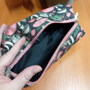 Rózsaszín gombamintás tolltartó - otthon & életmód - papír, írószer - tolltartó & ceruzatekercs - Meska.hu