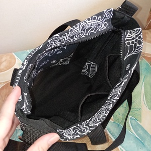 Fekete mandalamintás válltáska - táska & tok - kézitáska & válltáska - válltáska - Meska.hu