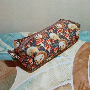 Süni- és gombamintás tolltartó, Otthon & Életmód, Papír, írószer, Tolltartó & Ceruzatekercs, Varrás, MESKA