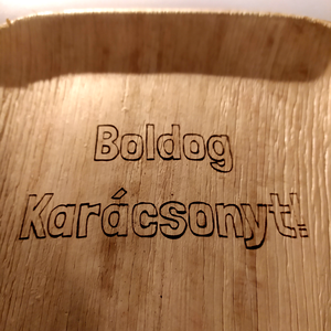 Gravírozott pálmalevél tányér - otthon & életmód - konyhafelszerelés, tálalás - tálalás - tányér- és poháralátét - Meska.hu