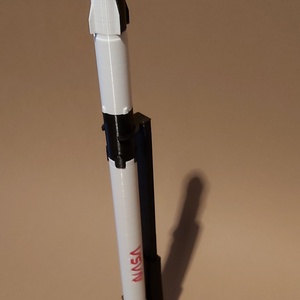 Axiom -4, Kapu Tibor, SpaceX Falcon 9 és Crew dragon 3d model.  - művészet - makett, modell - Meska.hu