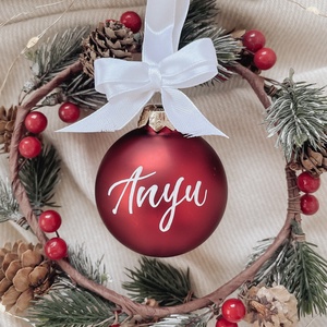 Egyedi feliratú karácsonyi üveggömb - piros matt, Karácsony, Karácsonyi lakásdekoráció, Karácsonyfadíszek, Festett tárgyak, Fotó, grafika, rajz, illusztráció, MESKA