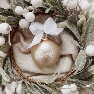 Egyedi feliratú karácsonyi üveggömb - gyöngyház matt - Meska.hu