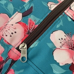 Virágos vízhatlan hátizsák S - táska & tok - laptoptáska, laptop hátizsák - Meska.hu