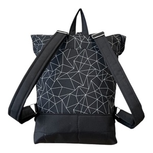 #HMG3 Fekete fehér geometriai mintás vízhatlan rolltop hátizsák - táska & tok - laptoptáska, laptop hátizsák - Meska.hu