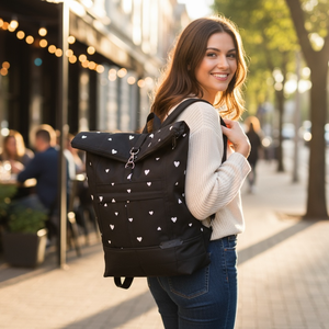 #HMM4 Fekete fehér szív  mintás vízhatlan rolltop hátizsák, Táska & Tok, Laptoptáska, laptop hátizsák, , MESKA