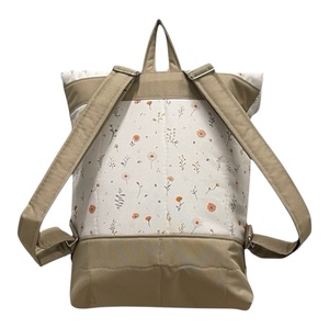 #HMV 27 Blaur krém virágos mintás vízhatlan rolltop hátizsák - táska & tok - laptoptáska, laptop hátizsák - Meska.hu