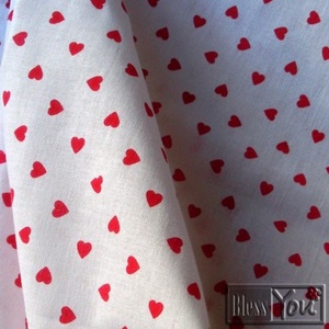 Megérkeztem! Babaköszöntő ajándék kislányoknak, piros pöttyös kendő, szívekkel -  - Meska.hu