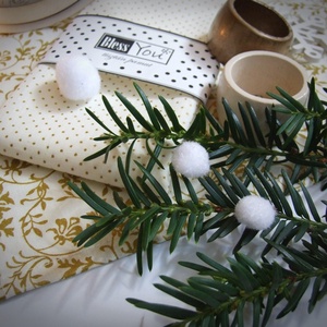 Arany tűpöttyös karácsonyi textil szalvéta, krém alapon - karácsony - karácsonyi lakásdekoráció - Meska.hu