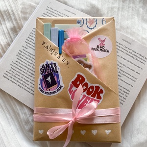 Blind date  with a book (fantasy) - könyves zsákbamacska - Meska.hu
