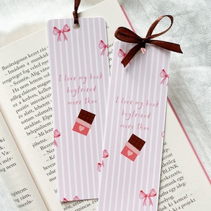 Love my book boyfriend more than chocolate - könyvjelző, Könyv & Zene, Könyvjelző, Fotó, grafika, rajz, illusztráció, MESKA