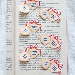 Könyvmoly medál - matrica, Otthon & Életmód, Papír, írószer, Matrica, matrica csomag, Fotó, grafika, rajz, illusztráció, MESKA