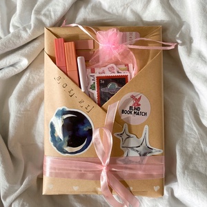 Blind date with a book (sci-fi) - könyves zsákbamacska - Meska.hu