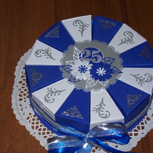 Pénzajándék átadó torta - közepes, ezüstlakodalomra - otthon & életmód - papír, írószer - ajándékozás kellékei - papírtorta - Meska.hu