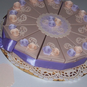 Pénzajándék átadó torta - púder-levendula, közepes - otthon & életmód - papír, írószer - ajándékozás kellékei - papírtorta - Meska.hu