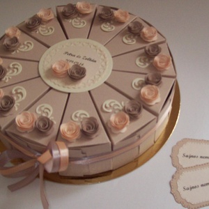 Pénzajándék átadó torta- közepes, púder - otthon & életmód - papír, írószer - ajándékozás kellékei - papírtorta - Meska.hu