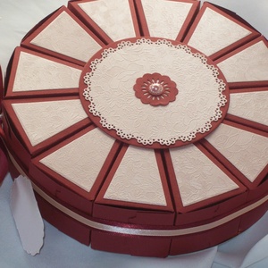 Pénzajándék átadó torta - bordó-barack elgáns - otthon & életmód - papír, írószer - ajándékozás kellékei - papírtorta - Meska.hu