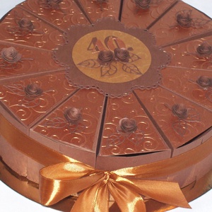 Pénzajándék átadó torta - karamell-csoki, mini - otthon & életmód - papír, írószer - ajándékozás kellékei - papírtorta - Meska.hu