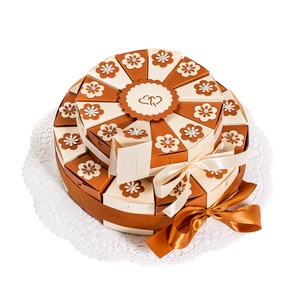 Pénzajándék átadó torta- emeletes, krém- karamell - esküvő - emlék & ajándék - nászajándék - esküvői pénzátadó boríték, kártya - Meska.hu