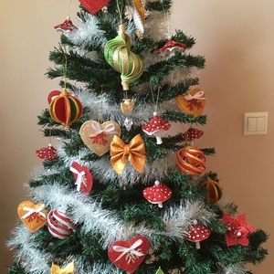 Csillogó karácsonyfadíszek glitteres dekorgumiból  - Meska.hu