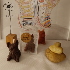 Francia bulldog gyertya díszdobozban - kellékek & szerszámok - dekorációs kellékek - dekorációs gyertya - Meska.hu