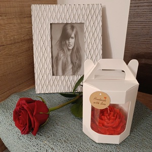 Rózsa gyertya díszdobozban, Kellékek & szerszámok, Dekorációs kellékek, Dekorációs gyertya, Gyertya-, mécseskészítés, MESKA