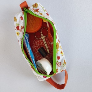 Neszesszer/tolltartó - VirágosRét - otthon & életmód - papír, írószer - tolltartó & ceruzatekercs - Meska.hu