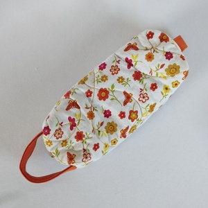 Neszesszer/tolltartó - VirágosRét - otthon & életmód - papír, írószer - tolltartó & ceruzatekercs - Meska.hu