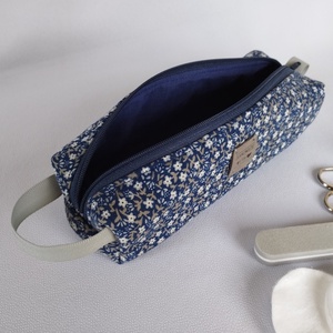 Neszesszer/tolltartó - BlueFlower - otthon & életmód - papír, írószer - tolltartó & ceruzatekercs - Meska.hu