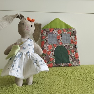 Iza Nyuszi Háza - játék & sport - baba & babaház - öltöztethető baba - Meska.hu