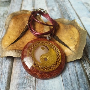 ORGONIT JIN-JANG medál hegyikristály, kunzit és rózsakvarc ásványokkal - ékszer - nyaklánc - medál - Meska.hu