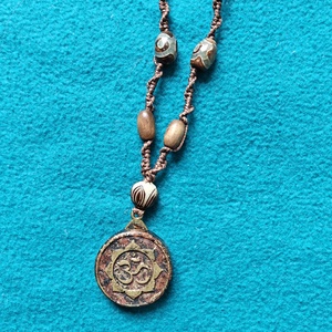 Orgonit Buddha, két oldalú medál makramé nyakláncon - otthon & életmód - dekoráció - spiritualitás - ásványok - Meska.hu