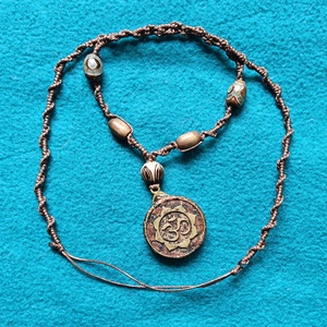 Orgonit Buddha, két oldalú medál makramé nyakláncon - otthon & életmód - dekoráció - spiritualitás - ásványok - Meska.hu