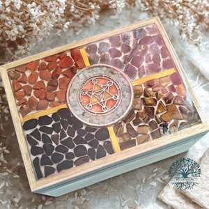 Orgonit doboz amazonit, jáspis, turmalin, tigrisszem,  mohaachát ásványokkal, Ékszer, Ékszertartó, Ékszerdoboz, Mindenmás, Famegmunkálás, MESKA