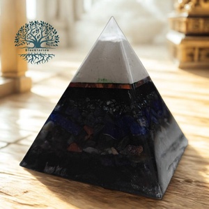 Orgonit védelmező energia piramis hegyikristállyal, sungittal, lapis lazulival, india acháttal, fekete turmalinnal - otthon & életmód - dekoráció - spiritualitás - orgonit piramis - Meska.hu