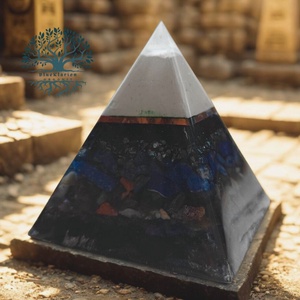 Orgonit védelmező energia piramis hegyikristállyal, sungittal, lapis lazulival, india acháttal, fekete turmalinnal, Otthon & Életmód, Dekoráció, Spiritualitás, Orgonit piramis, Mindenmás, MESKA
