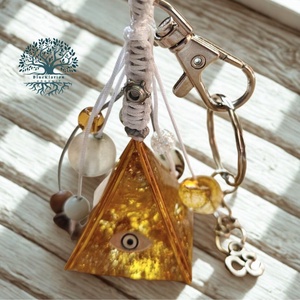 Orgonit ragyogás mini piramis kulcstartó - táska & tok - kulcstartó & táskadísz - kulcstartó - Meska.hu