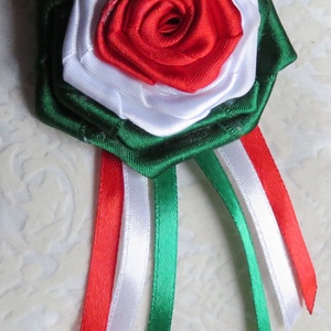 Szalagrózsás kokárda (közepes/normál méret) - ékszer - kitűző és bross - kitűző - Meska.hu