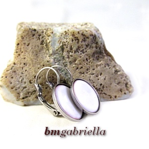 Tűzzománc fülbevaló - nemesacél, orvosi fém fülbevaló francia kapoccsal, fehér tűzzománc betéttel - Meska.hu