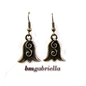 Menyecske-tulipán - tulipán fülbevaló - magyar népi motívum - egyedi tervezésű kézműves ékszer - ékszer - fülbevaló - lógó fülbevaló - Meska.hu