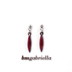 Hosszú csepp - tűzzománc bedugós fülbevaló - gránátvörös - ékszer - fülbevaló - lógó csepp fülbevaló - Meska.hu